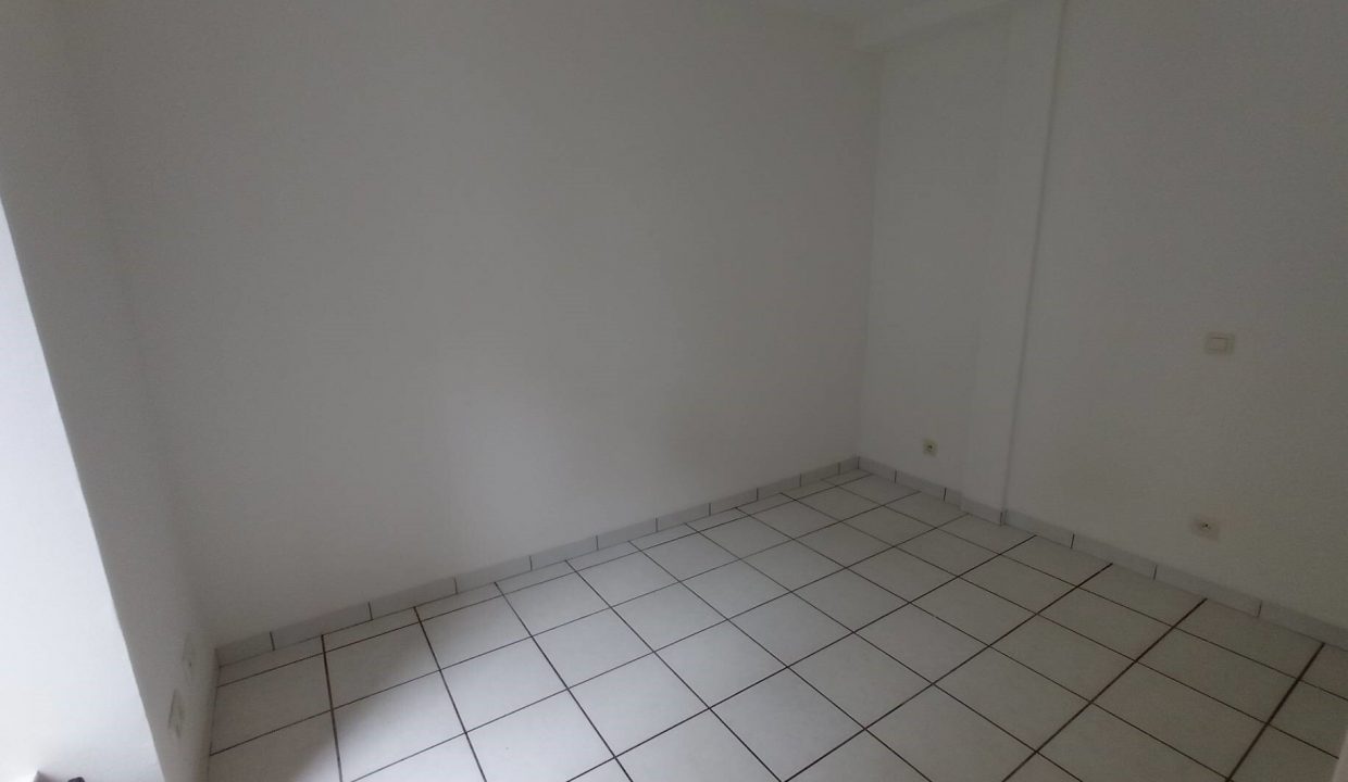 s3_standard_8f8feccbe6af9df778e99f1b024f6f26fa8aaba1