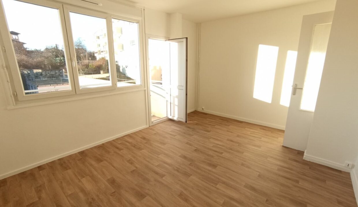 s3_standard_4993b376e200728ba93904e3583d6057f159906b