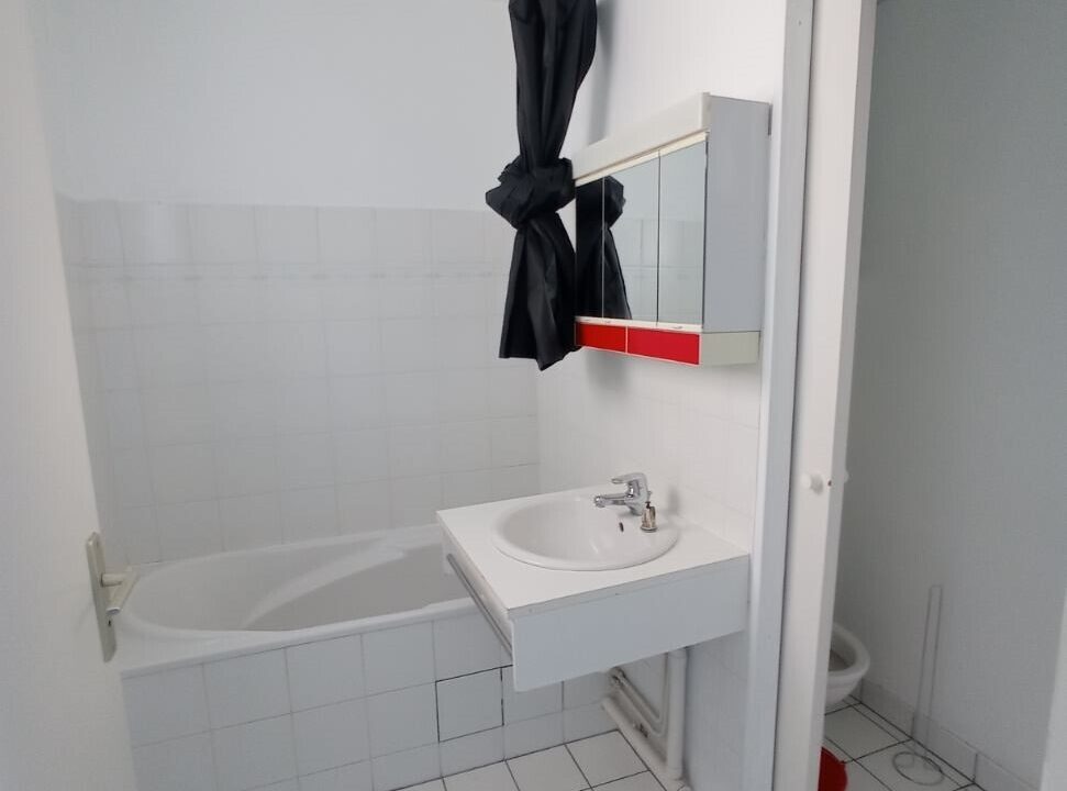 s3_standard_8f421f8bd5c3280695c34abf9b08a2b90f55f3fd