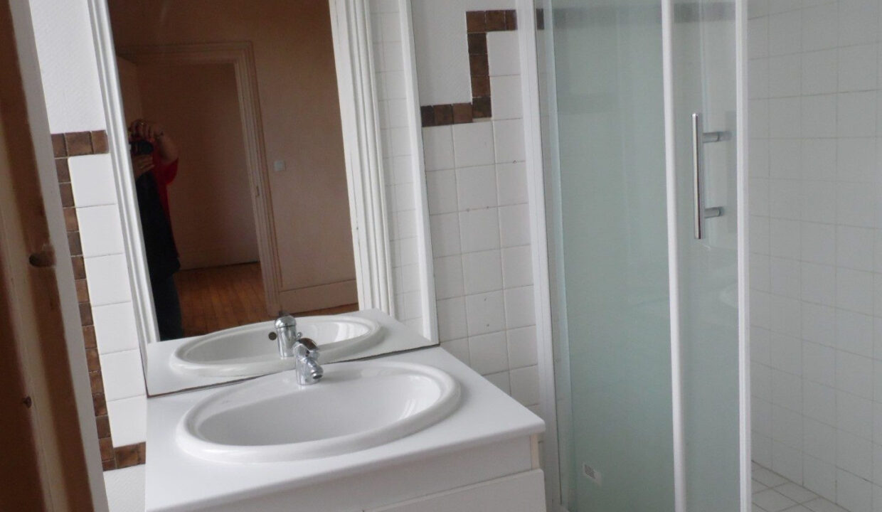 0005270005-CEGADIM63-6