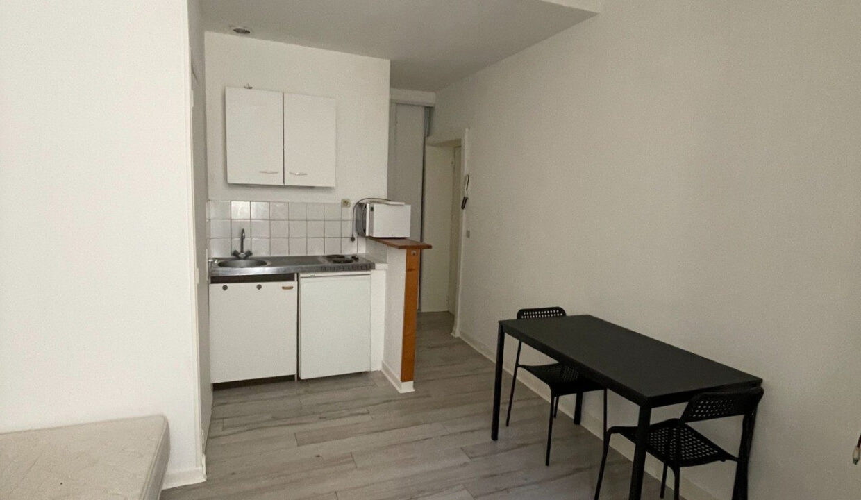 0011820002-CEGADIM63-1