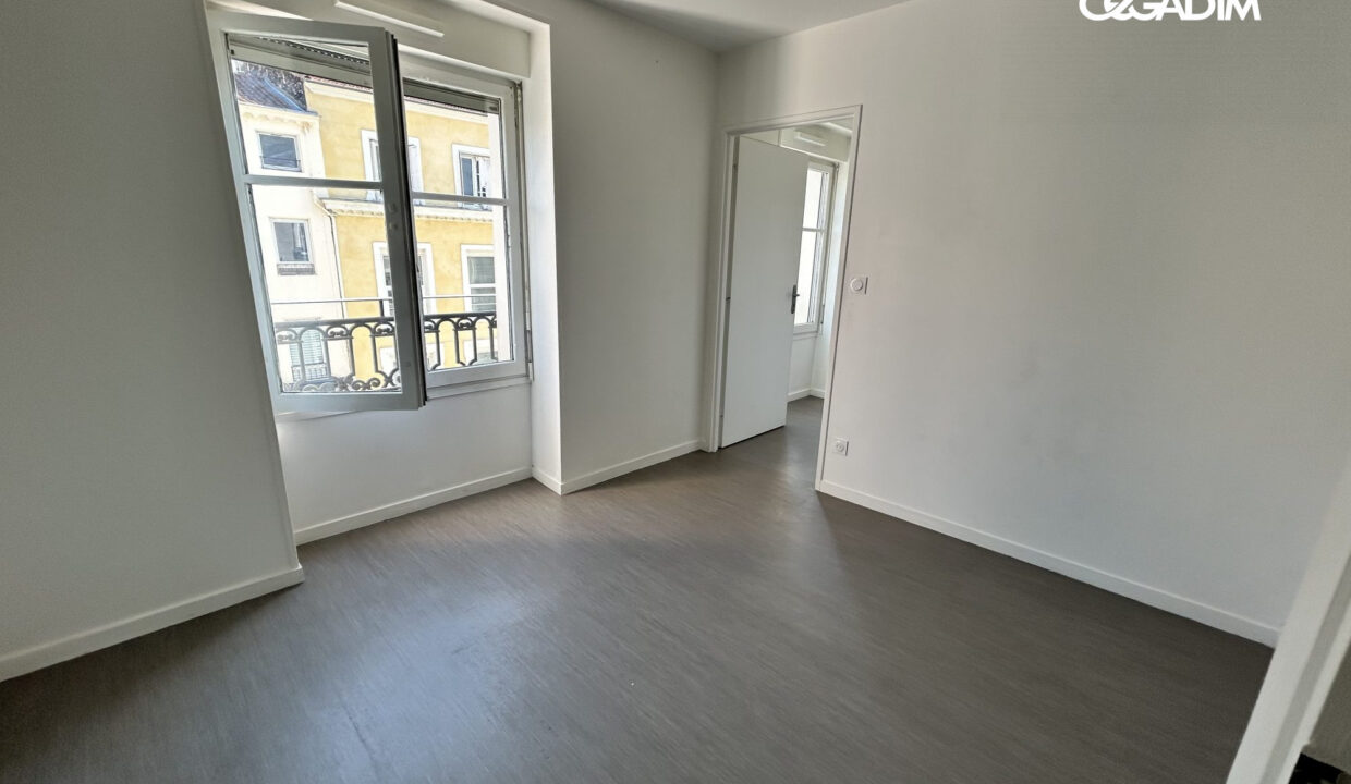 12661501-CEGADIM63-4