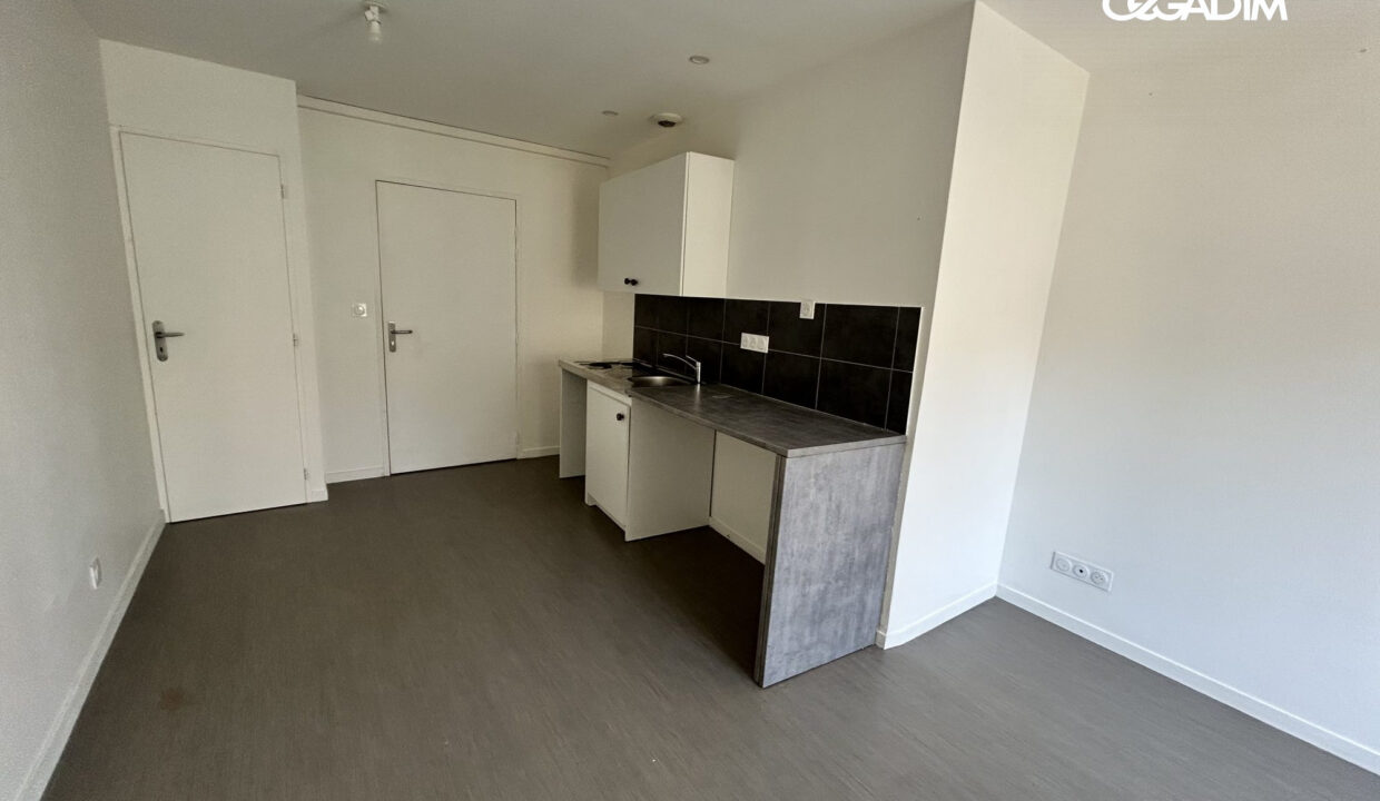 12661501-CEGADIM63-7