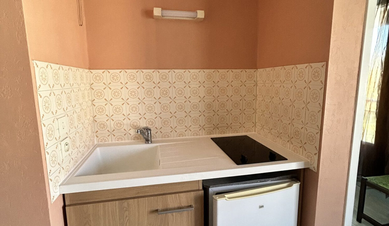 0000700052-CEGADIM63-3