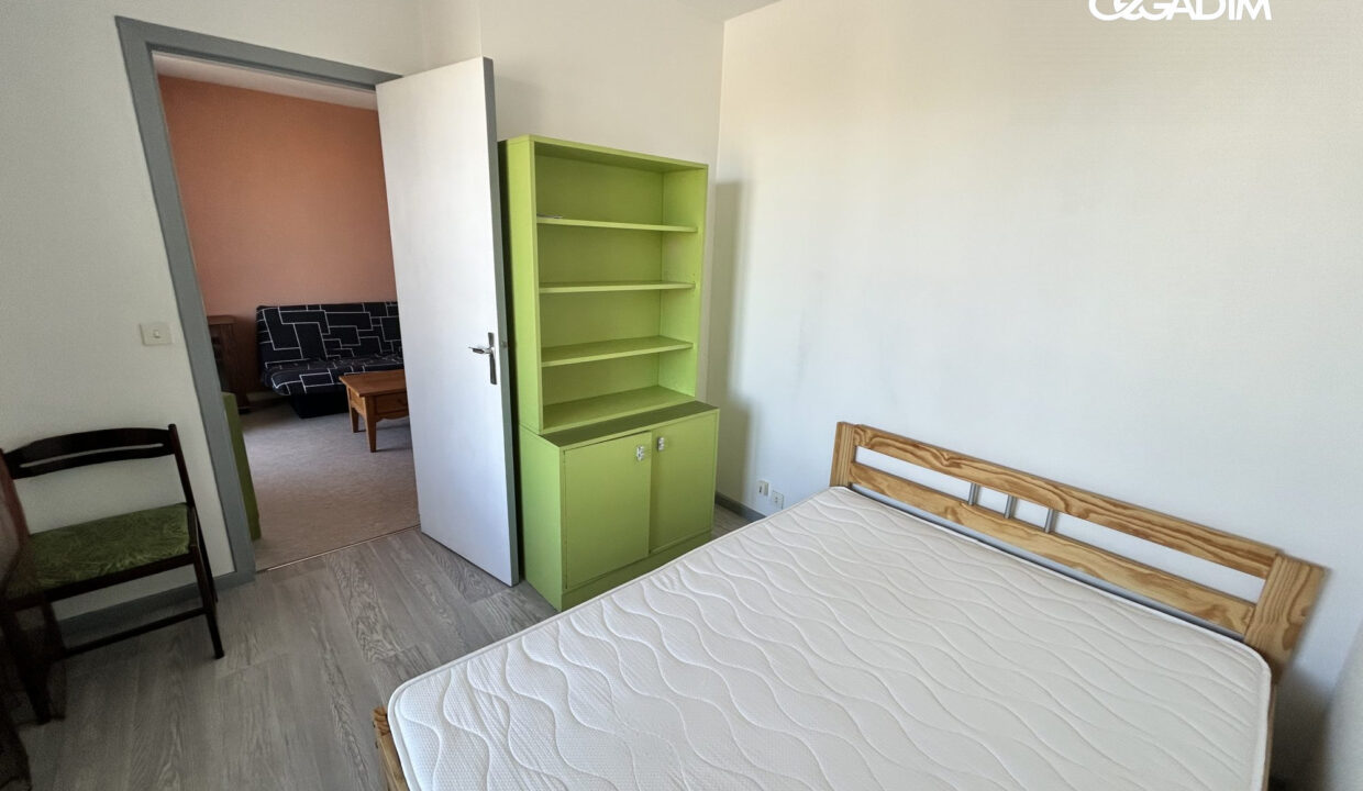 0000700052-CEGADIM63-4