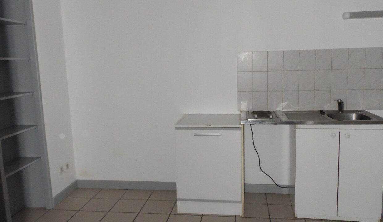 0005530004-CEGADIM63-6