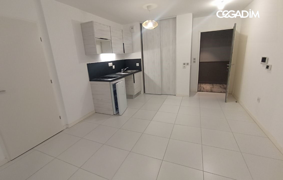 0012600068-CEGADIM63-1