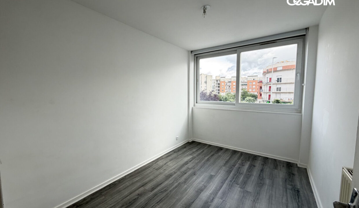 0005321003-CEGADIM63-7