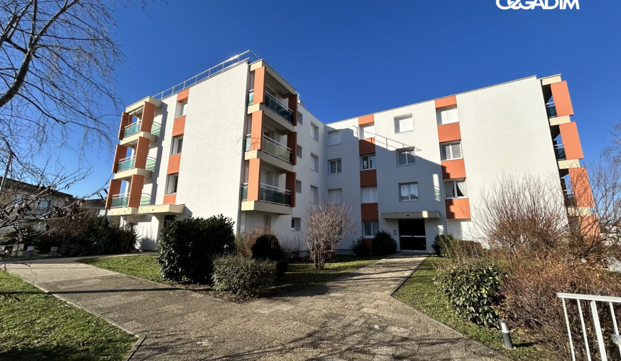 0000700229-CEGADIM63-8
