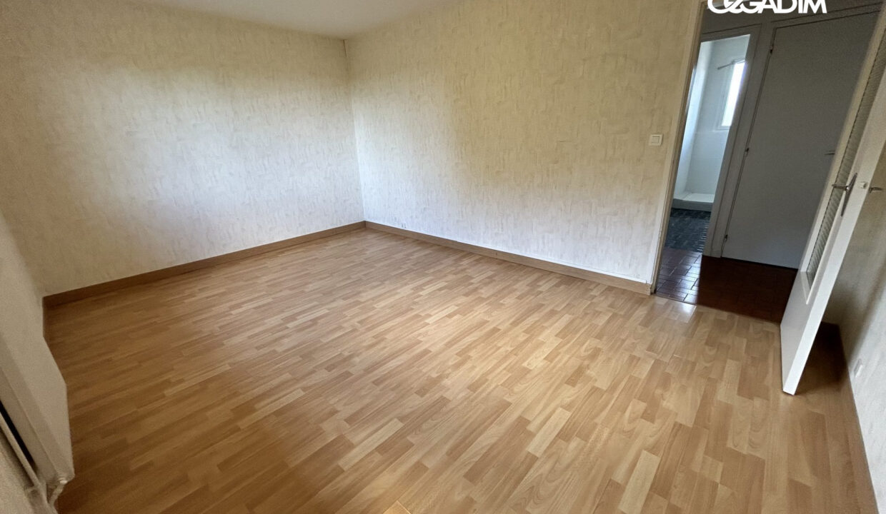 0005710006-CEGADIM63-4