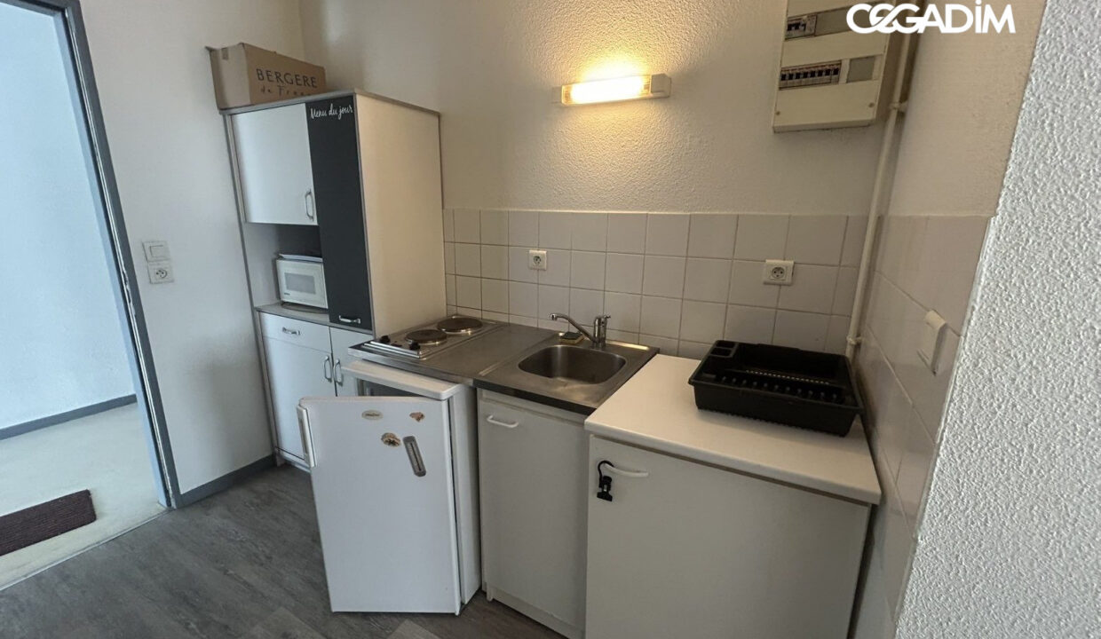0005470003-CEGADIM63-2