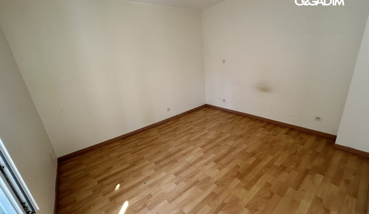 0005810003-CEGADIM63-7