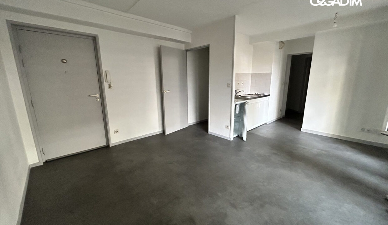 0001160009-CEGADIM63